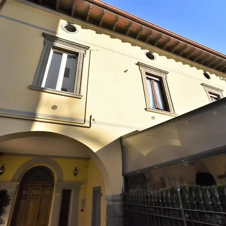 Duomo Mansarda By Interhome Daire *