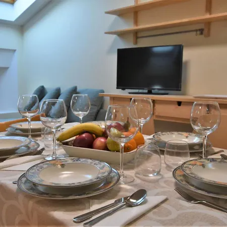 Duomo Mansarda By Interhome Daire *